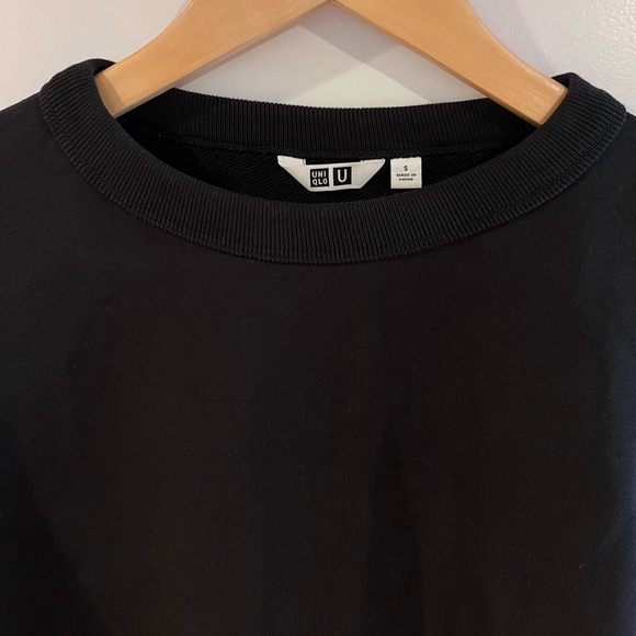 New Uniqlo cropped puff sleeve sweatshirt - Picture 2 of 3